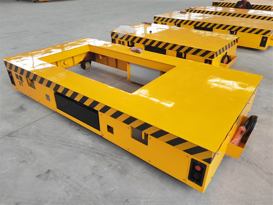 小噸位異型臺(tái)面無(wú)軌車(chē)適用于異型工件運(yùn)輸